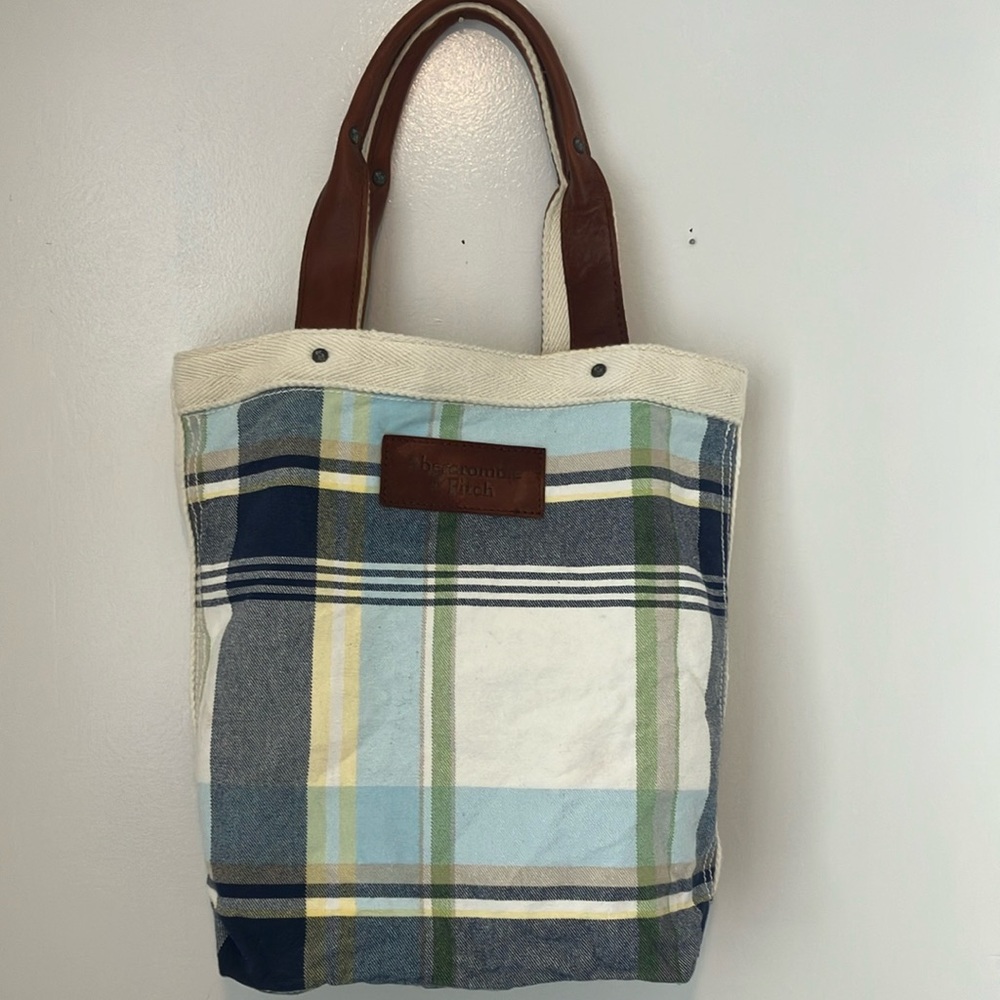 NWT vintage Abercrombie & Fitch plaid tote bag. Preowned